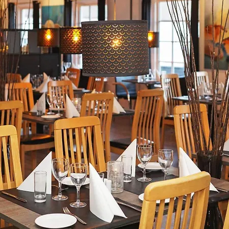 4 Person In アパート